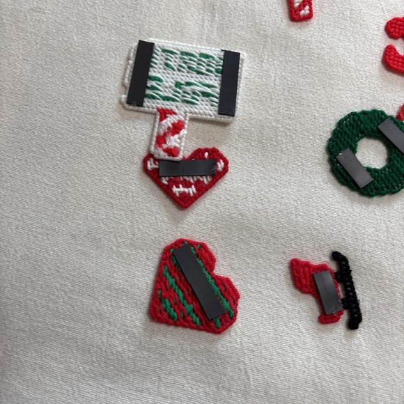 Christmas Handmade Plastic Canvas‎ Yarn Refrigerator Magnets Lot Of 13 VTG - Picture 7 of 9